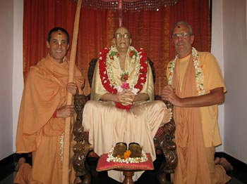 Sannyasa - Muni Maharaja
