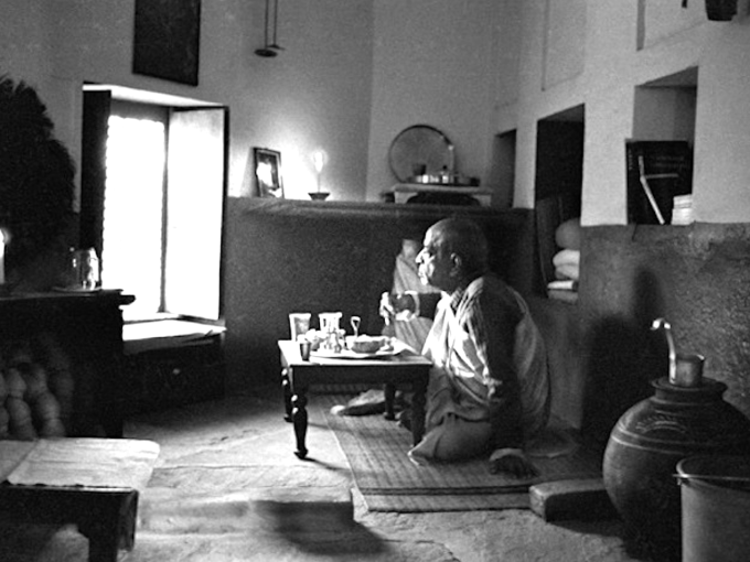 Srila Prabhupada at Radha Damodara rooms