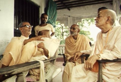 Srila Sridhar Maharaja with Srila Prabhupada