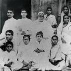 Srila Bhaktivinoda Thakura and family