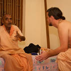 Giri Maharaja Speaking with Sripada Hari-carana Prabhu