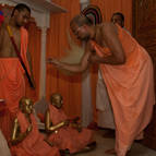 Bodhayana Maharaja Worshipping the Deities